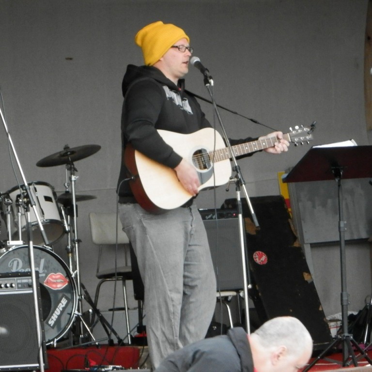 juli_2012__fjolskylduhatid_i_hrisey_13-15__176