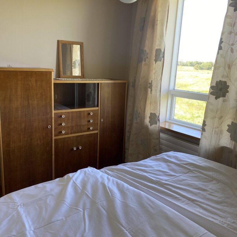 4ccb3a73-3c5d-4126-8356-f98e633a9ca3