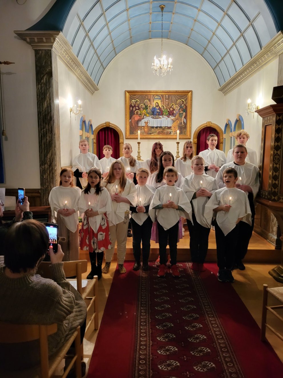 Nemendur Hríseyjarskóla sungu fyrir kirkjugesti