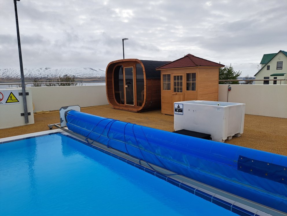 Nýir sauna- og infrarauðir klefar á bakka sundlaugarinnar í Hrísey