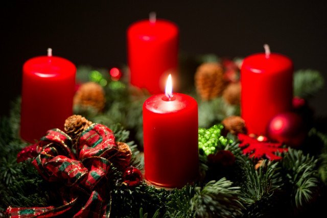 Spádómakertið er fyrsta kertið sem tendrað er á aðventukransinum