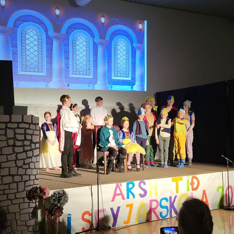Árshátíð Hríseyjarskóla 2024