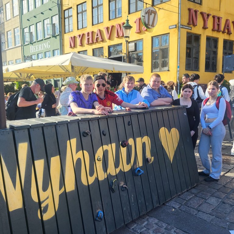 Hríseyskir unglingar eru að taka yfir Kaupmannahöfn þessa dagana!