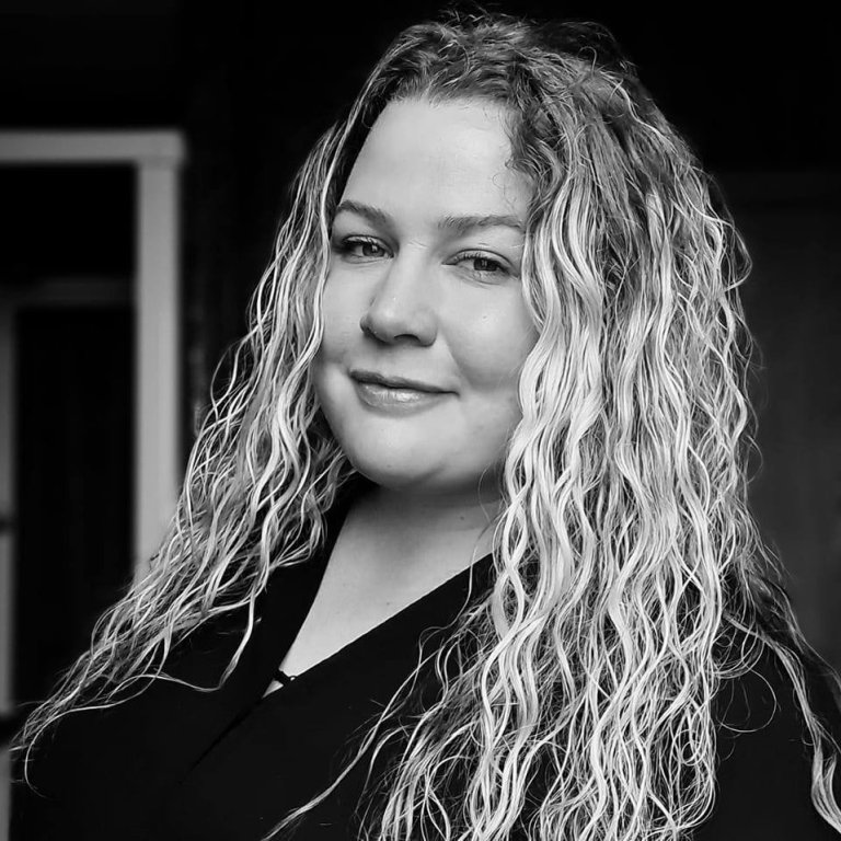 Ásrún Ýr er verkefnastýra í byggðaþróunarverkefninu Áfram Hrísey