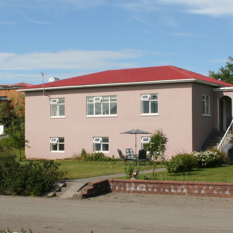 Wave Guesthouse opnar gistingu í Öldu